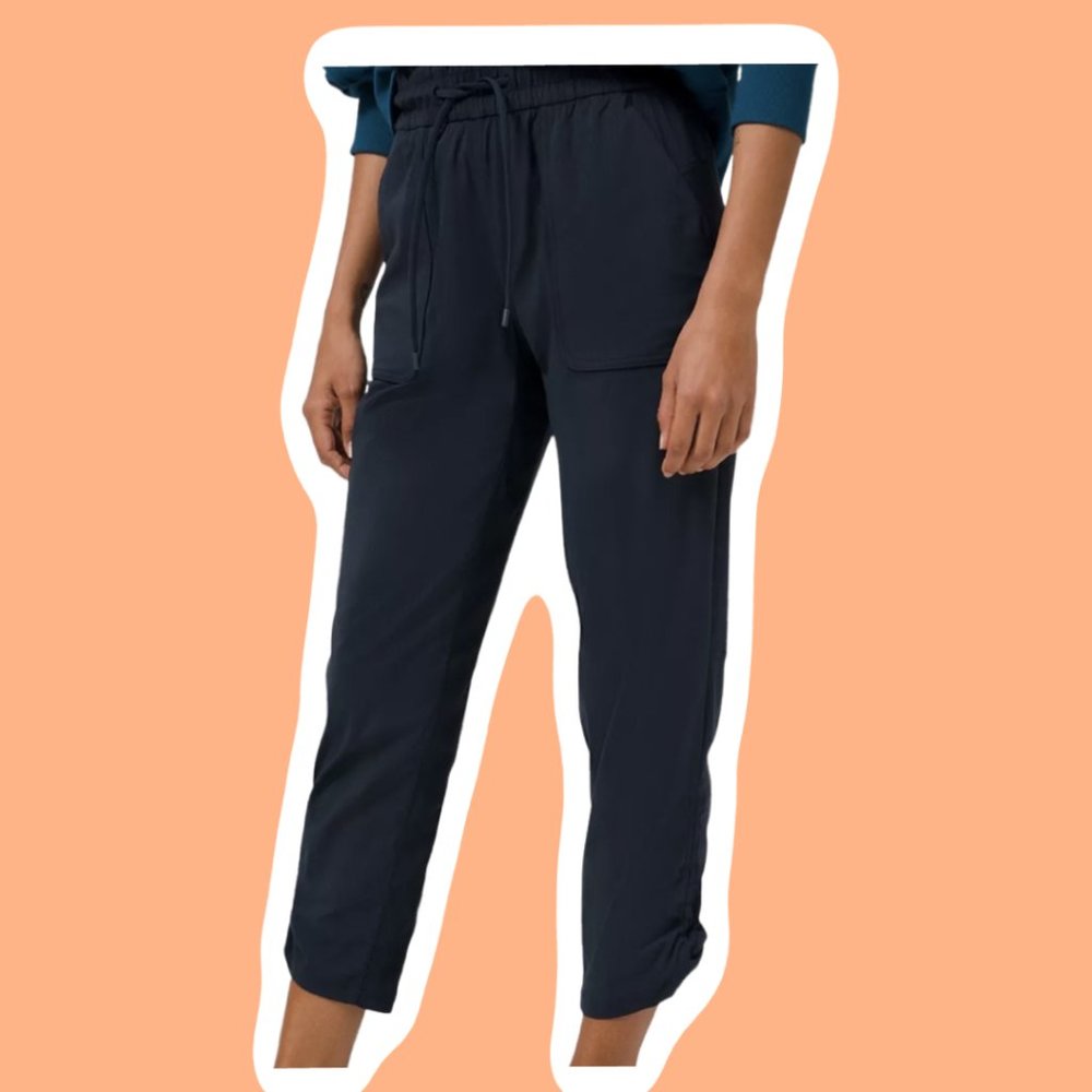 LULULEMON DANCE STUDIO CROPPED 24" NAVY BLUE JOGGERS - WOMENS 6 / M